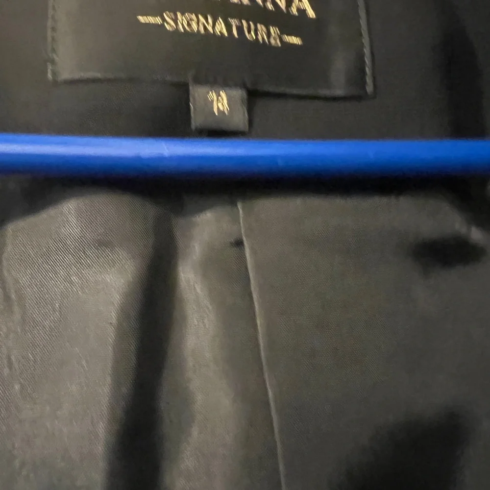 Jacket - Picture 1 of 3